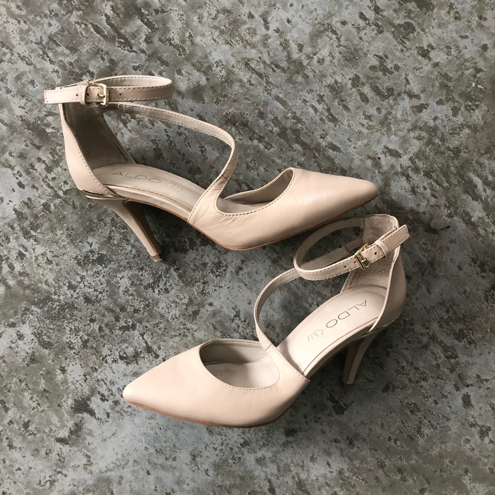 ✨SALE ✨Dynamite Blush Heels